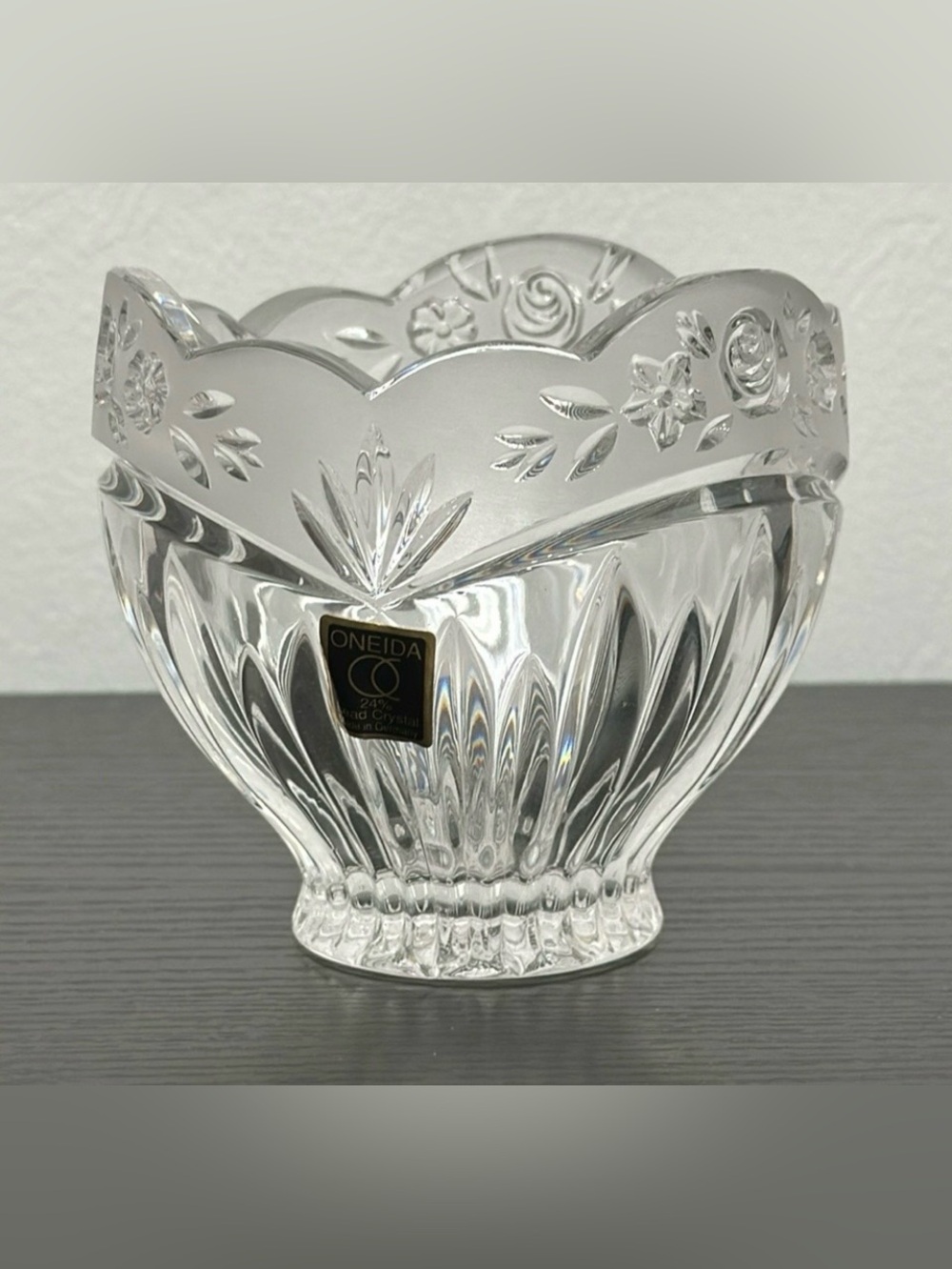 1993 ONEIDA 24% Lead Crystal Southern Garden Sachet & Potpourri Bowl Germany